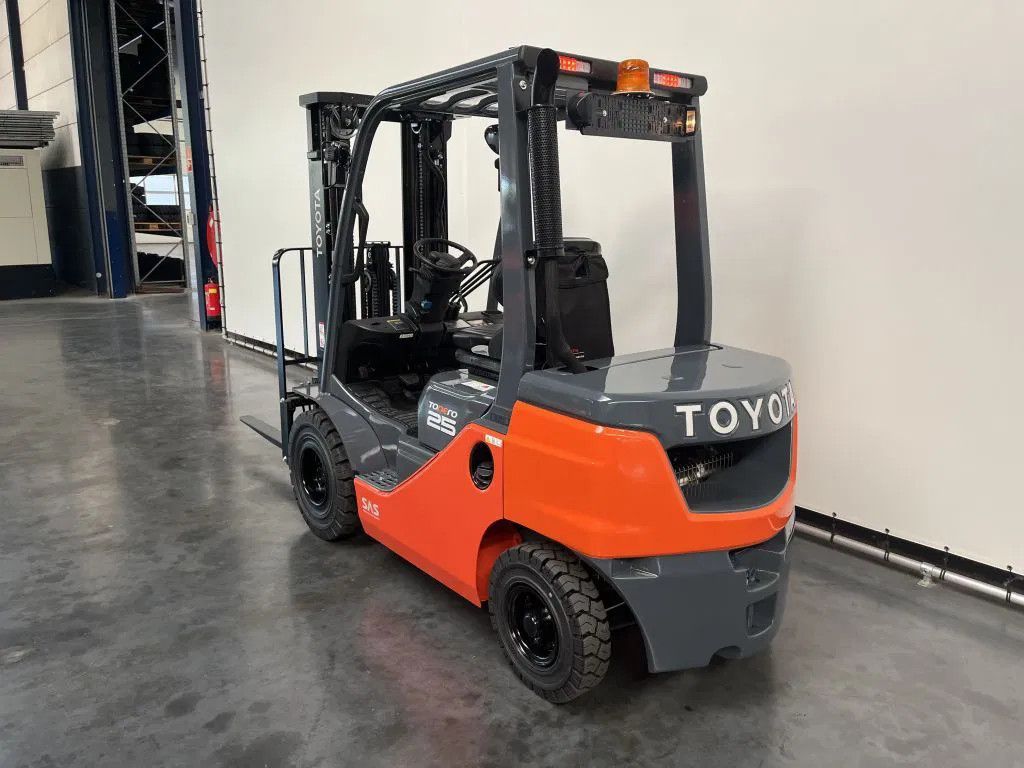 Toyota DEMO 52-8 FDF 25 DEMO