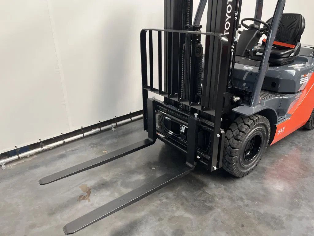 Toyota DEMO 52-8 FDF 25 DEMO