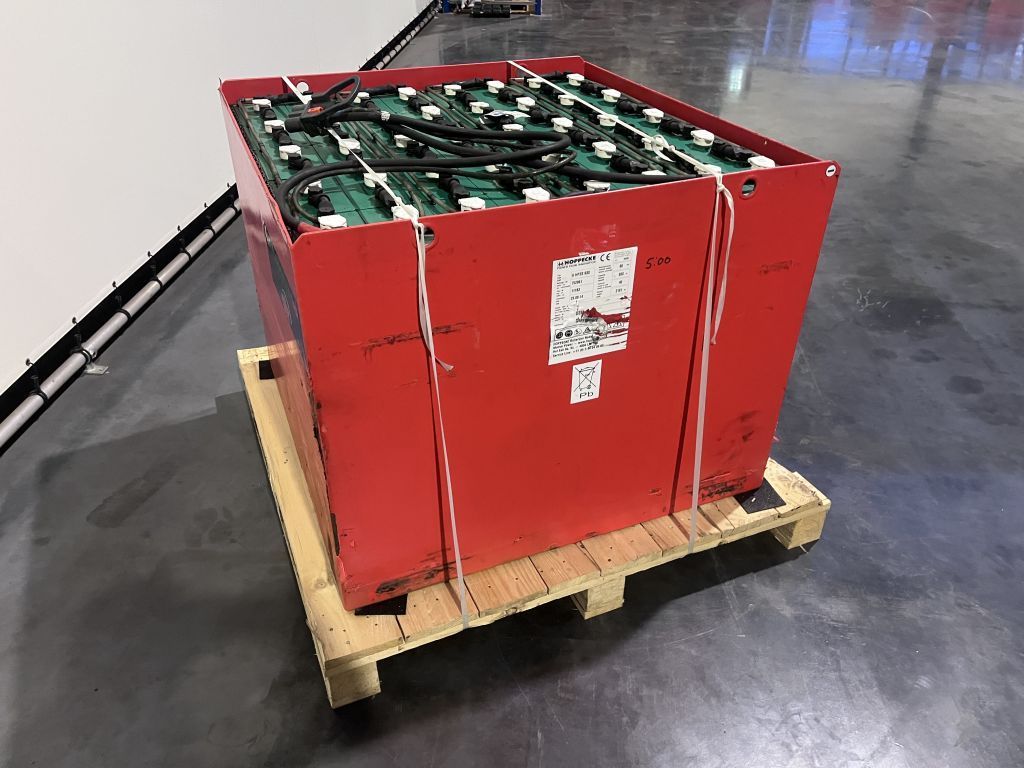 HOPPECKE 80 VOLT 930 AH