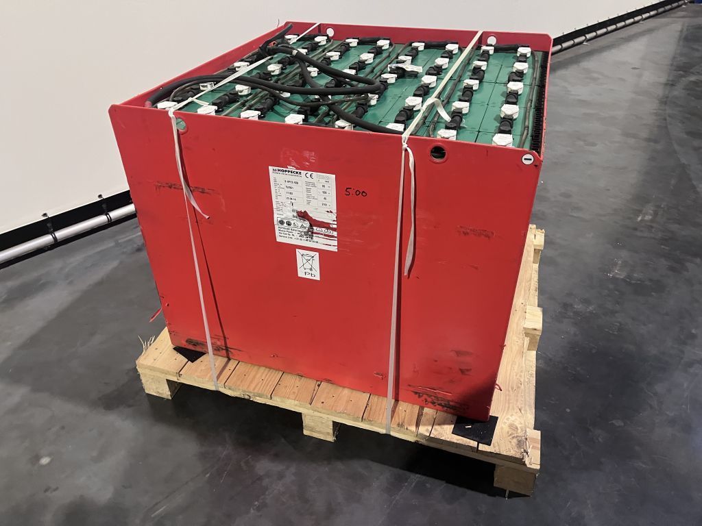 HOPPECKE 80 VOLT 930 AH