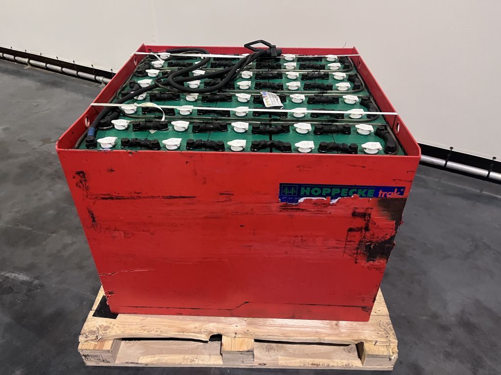 HOPPECKE 80 VOLT 930 AH