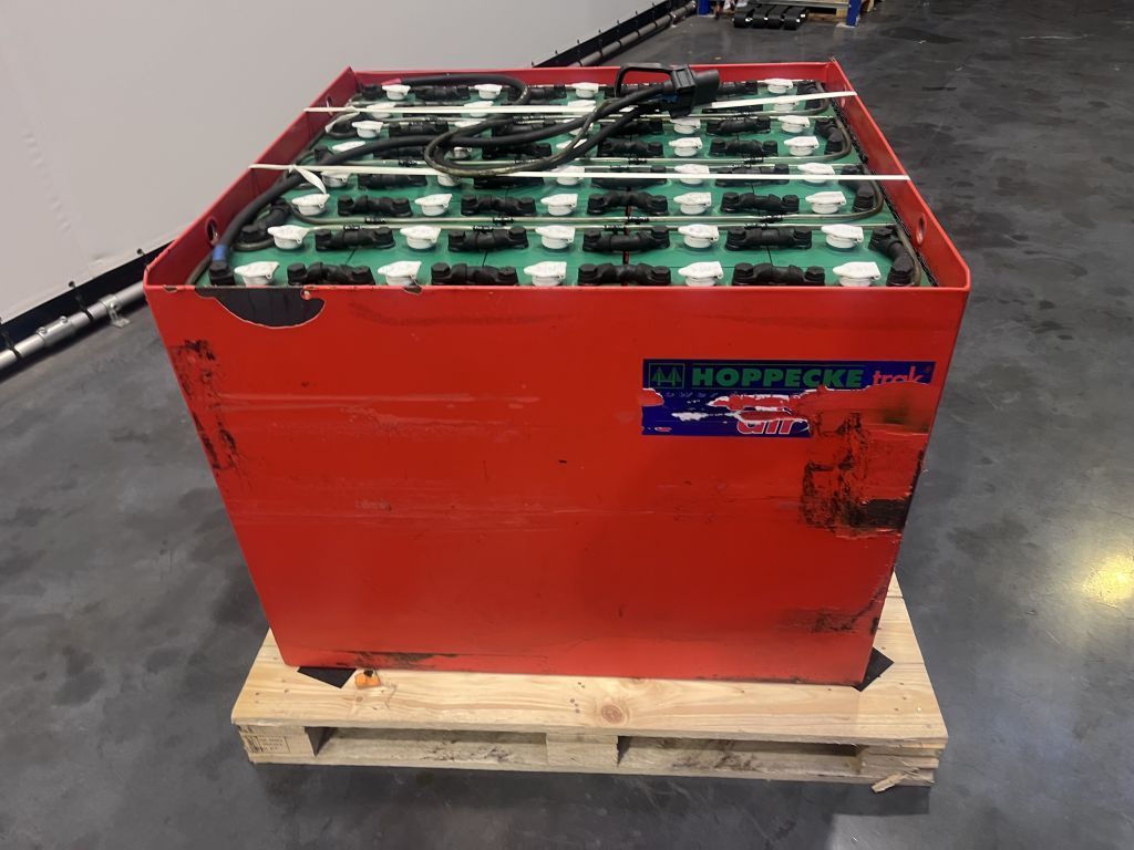 HOPPECKE 80 VOLT 930 AH