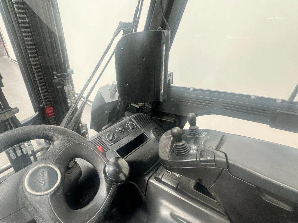 Linde 387 E 25 L-01 inclusief nieuwe tractie batterij