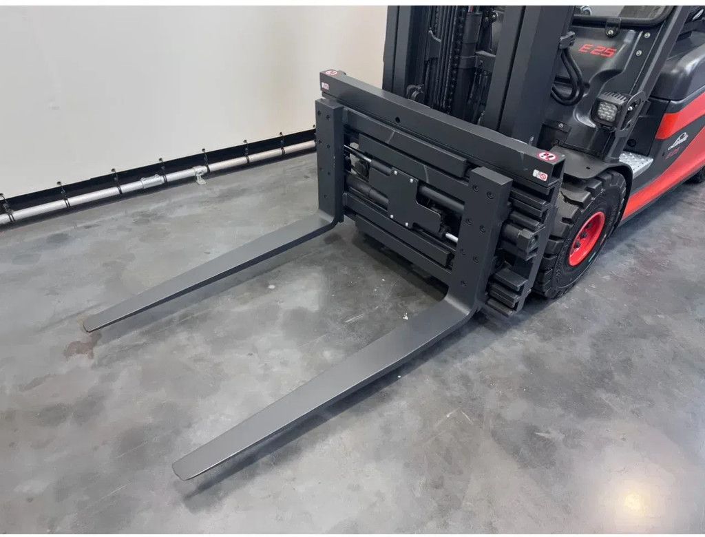 Linde 387 E 25 L-01 inclusief nieuwe accu