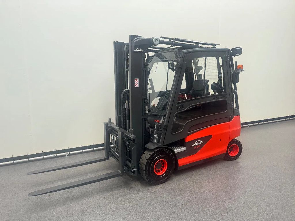 Linde 378 E 30 L-01 inclusief nieuwe tractie batterij