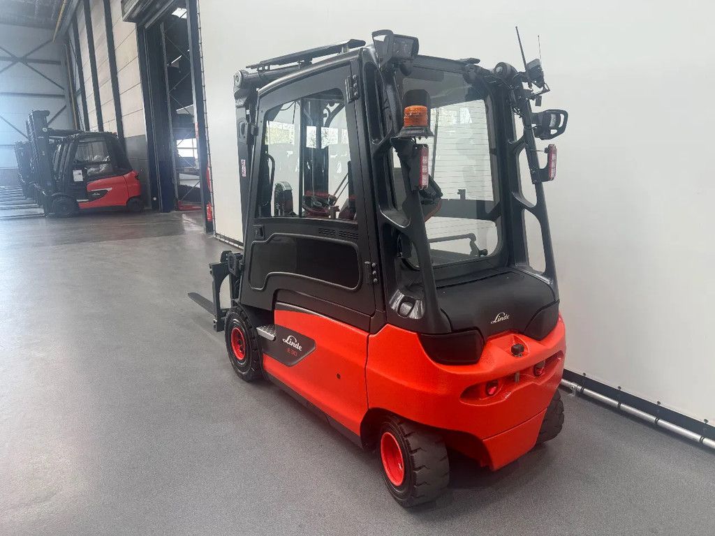 Linde 378 E 30 L-01 inclusief nieuwe tractie batterij