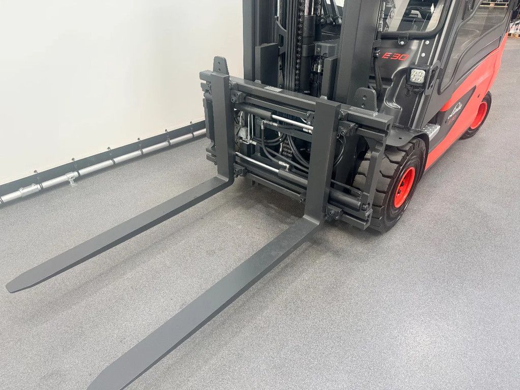Linde 378 E 30 L-01 inclusief nieuwe tractie batterij