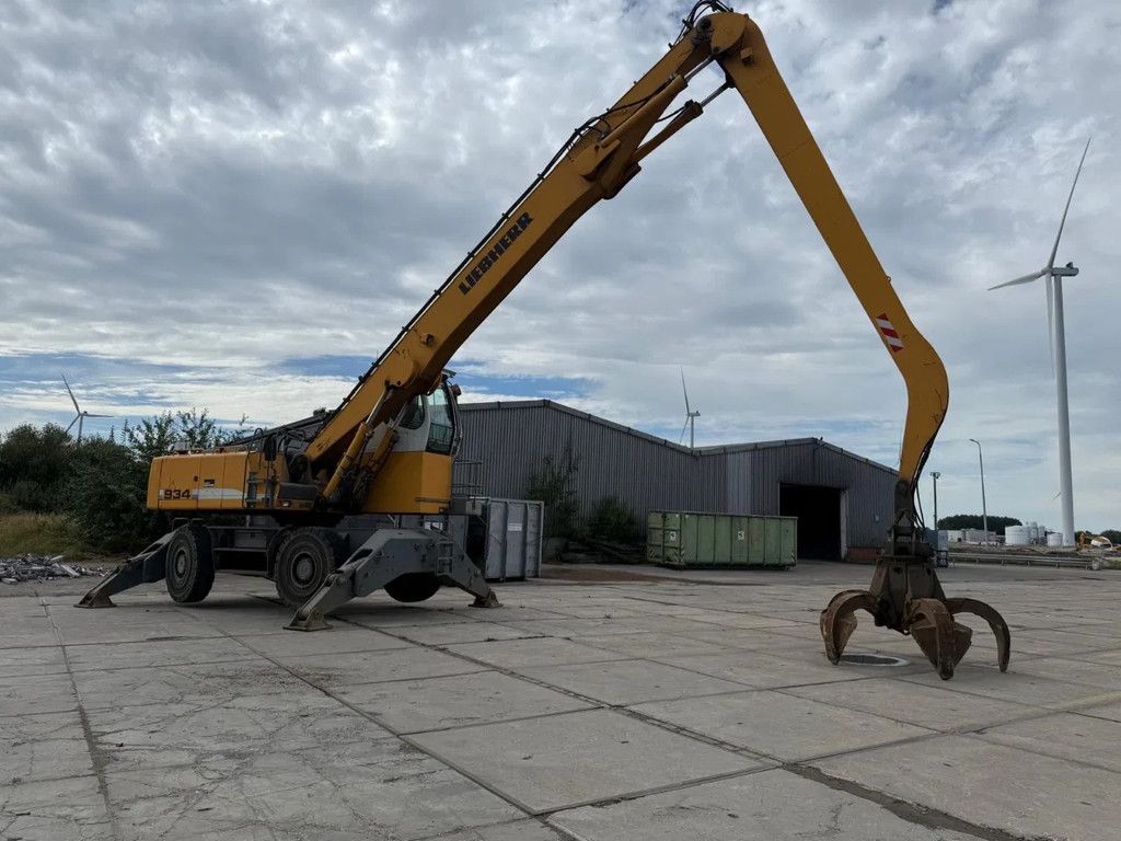 Liebherr A 934 C-HD Litronic inclusief poliep grijper