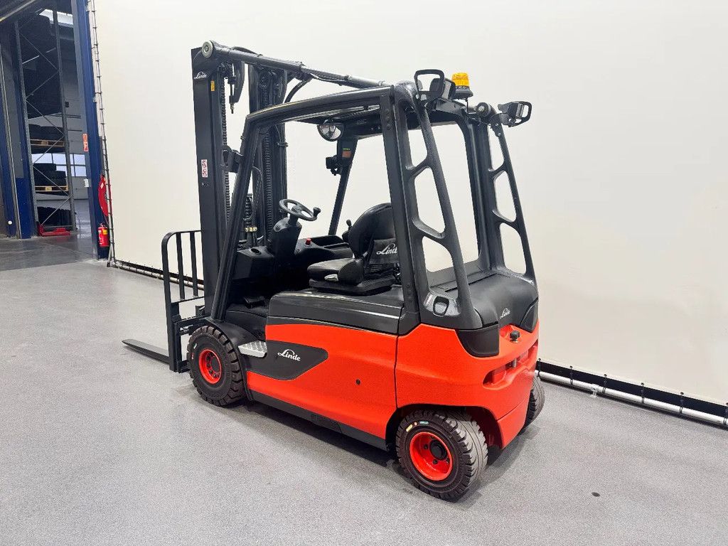 Linde E 25 L-01 inclusief nieuwe accu