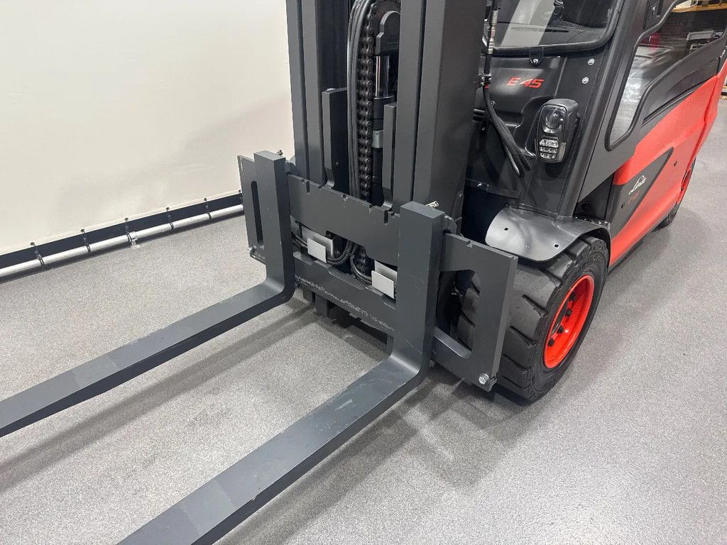 Linde 388 E 45 L-01/600 container uitvoering