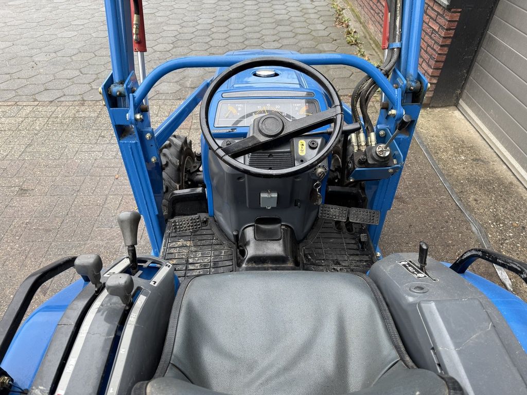 Iseki sial 21 4WD minitractor met voorlader / frontlader