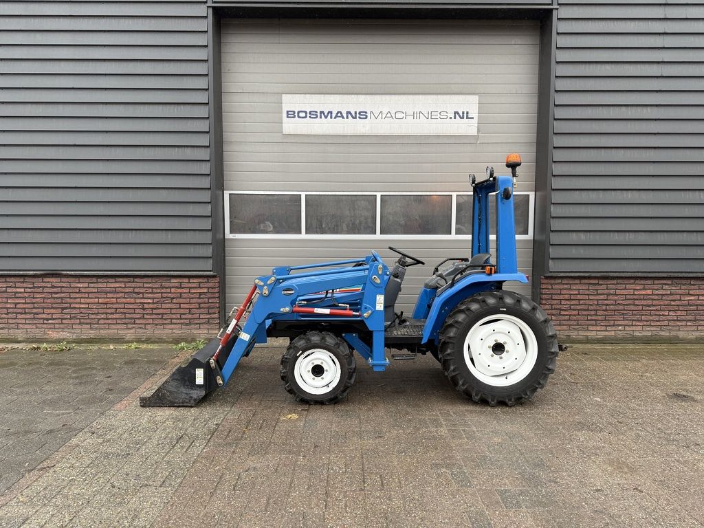 Iseki sial 21 4WD minitractor met voorlader / frontlader