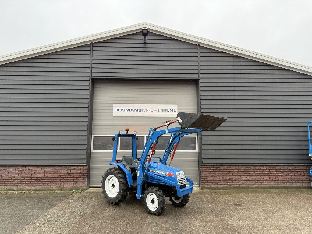 Iseki sial 21 4WD minitractor met voorlader / frontlader