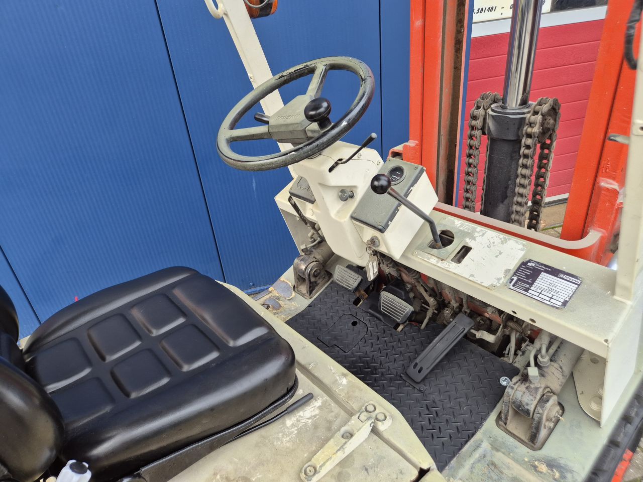 NISSAN PH25 HEFTRUCK LPG 2.5 TONS PRIJS MARGE