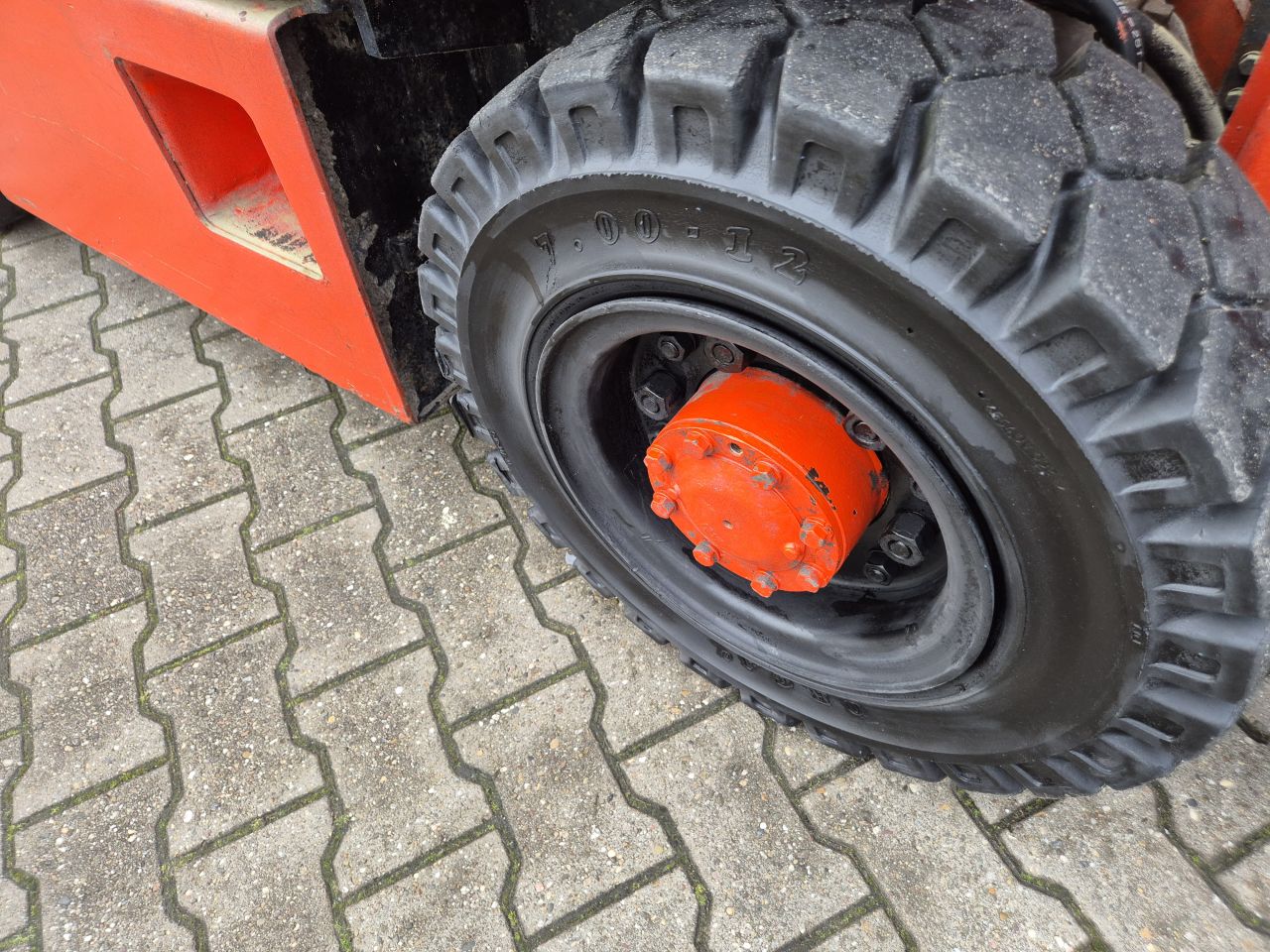 NISSAN PH25 HEFTRUCK LPG 2.5 TONS PRIJS MARGE