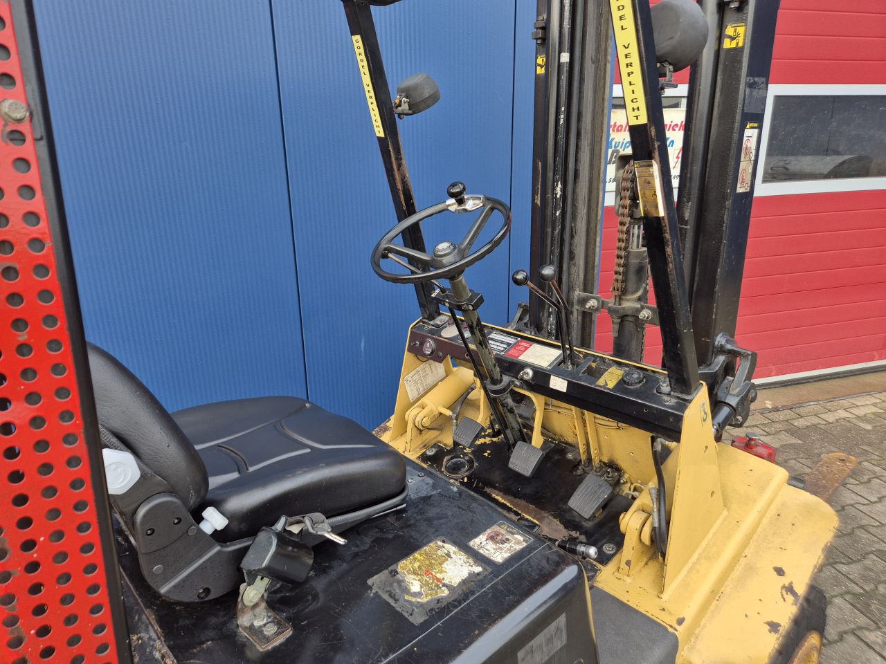 HYSTER H2.00XL HEFTRUCK LPG 2 TONS TRIPLOMAST EN FREELIFT