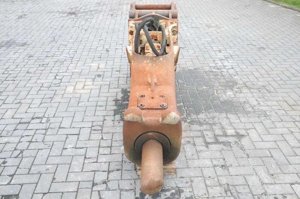 Furukawa F35 HAMMER | S70 | 25 TO 40 TON | HYDRAULIC BREAKER