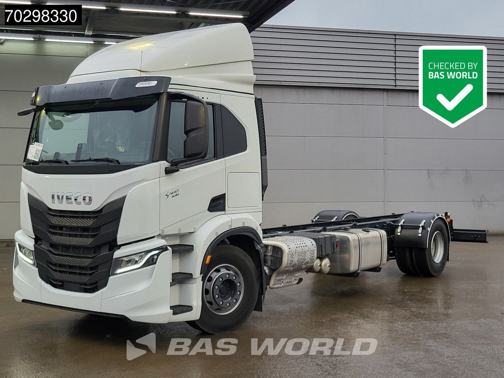 Iveco S-WAY 340 4X2 NEW! Chassis Automatic LED ACC Euro 6