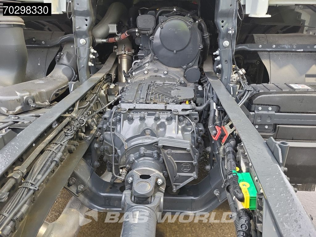 Iveco S-WAY 340 4X2 NEW! Chassis Automatic LED ACC Euro 6