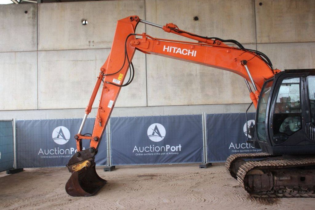 Crawler excavator Hitachi ZX135US-5B Diesel 73.4kW 2014