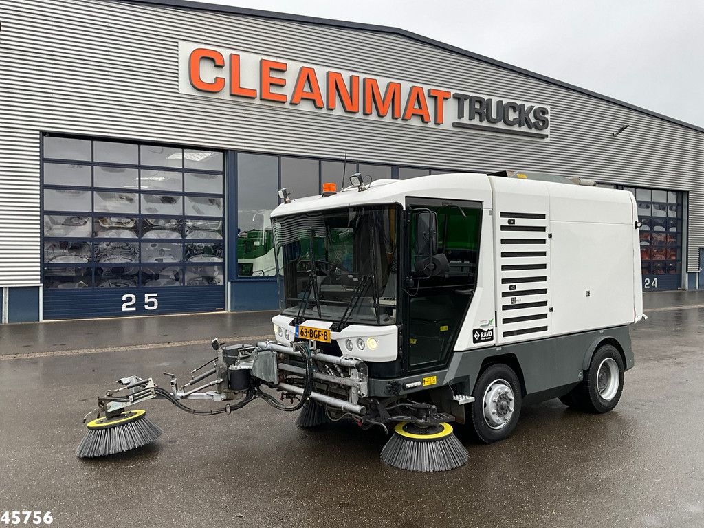 Ravo 580 with 3-rd brush