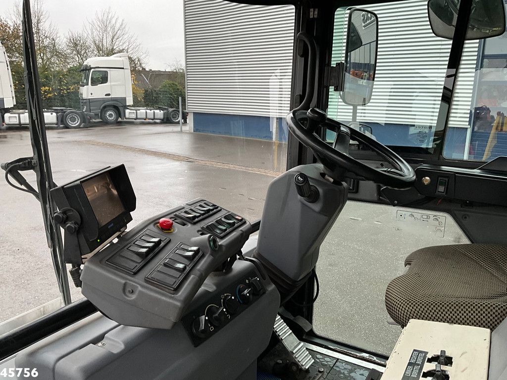 Ravo 580 with 3-rd brush