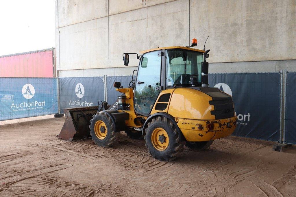 Wheel loader Volvo L25F-P Diesel 58 hp 2010