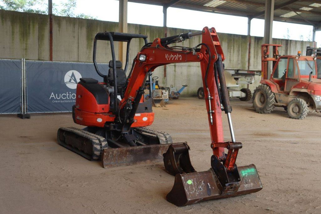 Crawler excavator Kubota U35-3a3 Diesel 22.9kW 2015