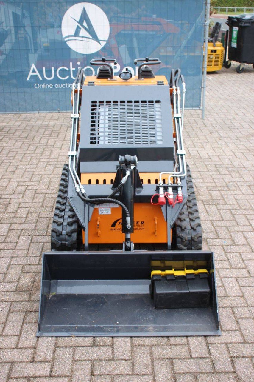 Skid Steer Loader Arteer QB-480 Petrol 2025