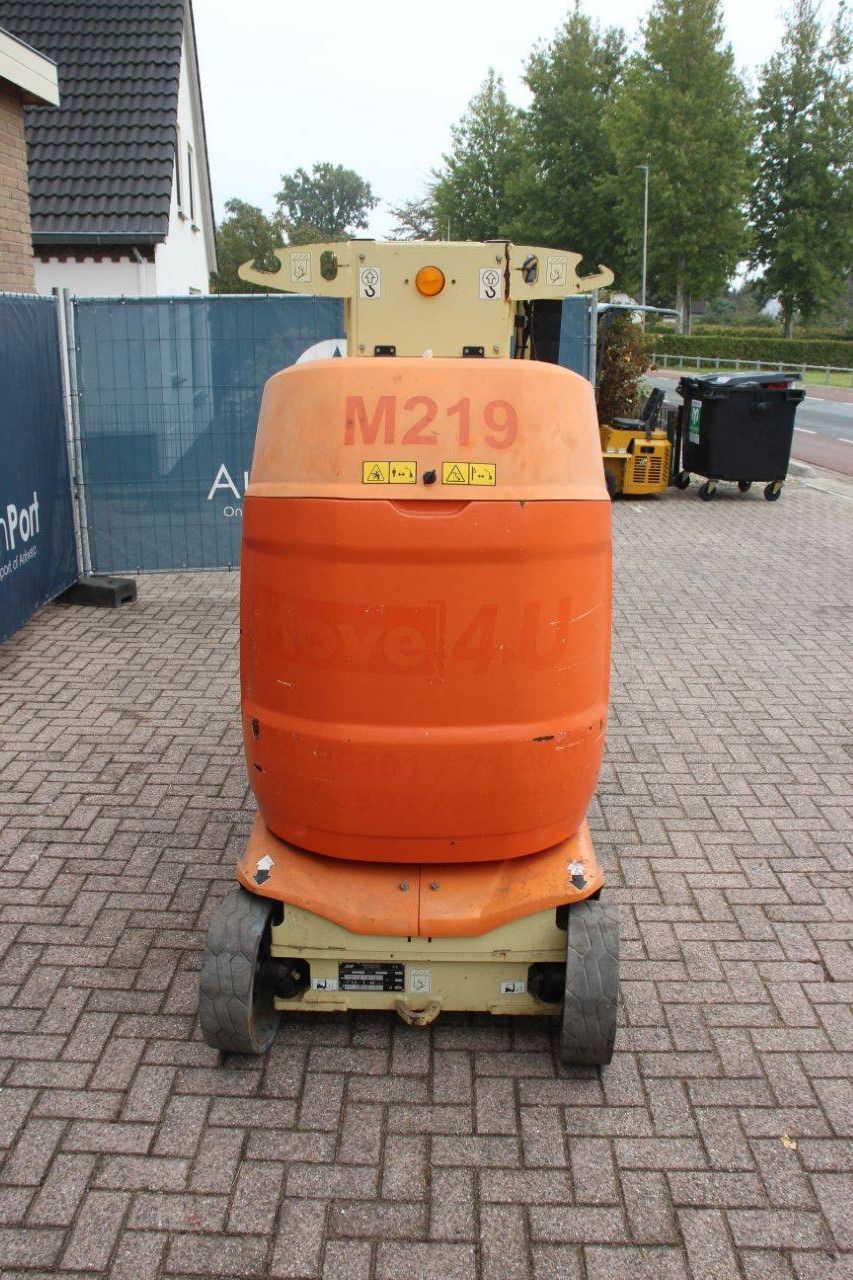 JLG Toucan 10E Electric Mast Lift 10.1m 2011