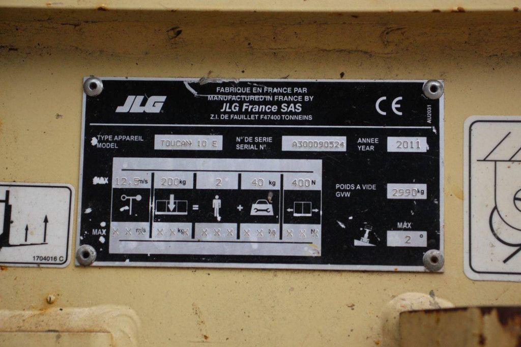 JLG Toucan 10E Electric Mast Lift 10.1m 2011
