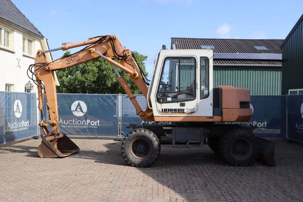 Wheel excavator Liebherr A 310 Diesel 49kW 1998