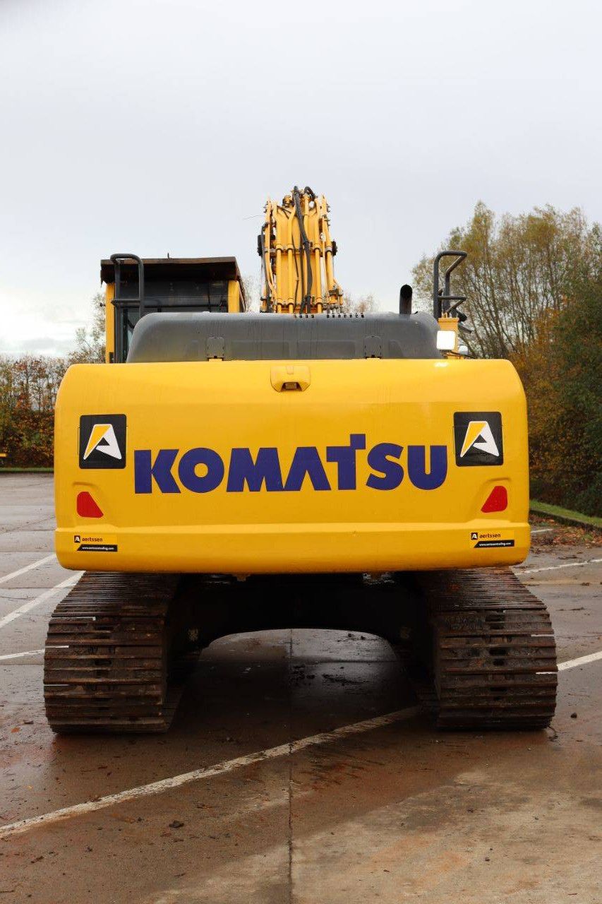 Crawler excavator Komatsu HB215LC-3 Hybrid 110kW 2016