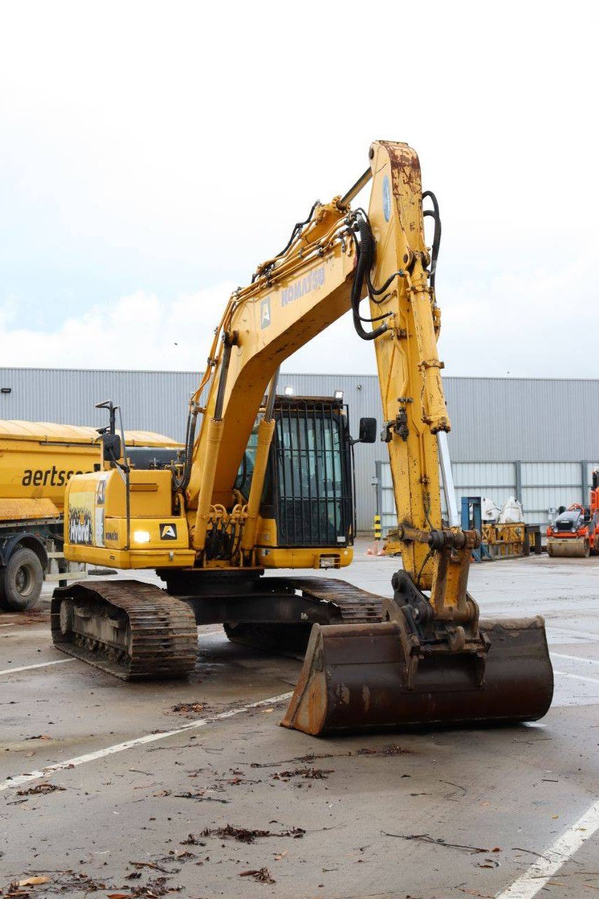 Crawler excavator Komatsu HB215LC-3 Hybrid 110kW 2016