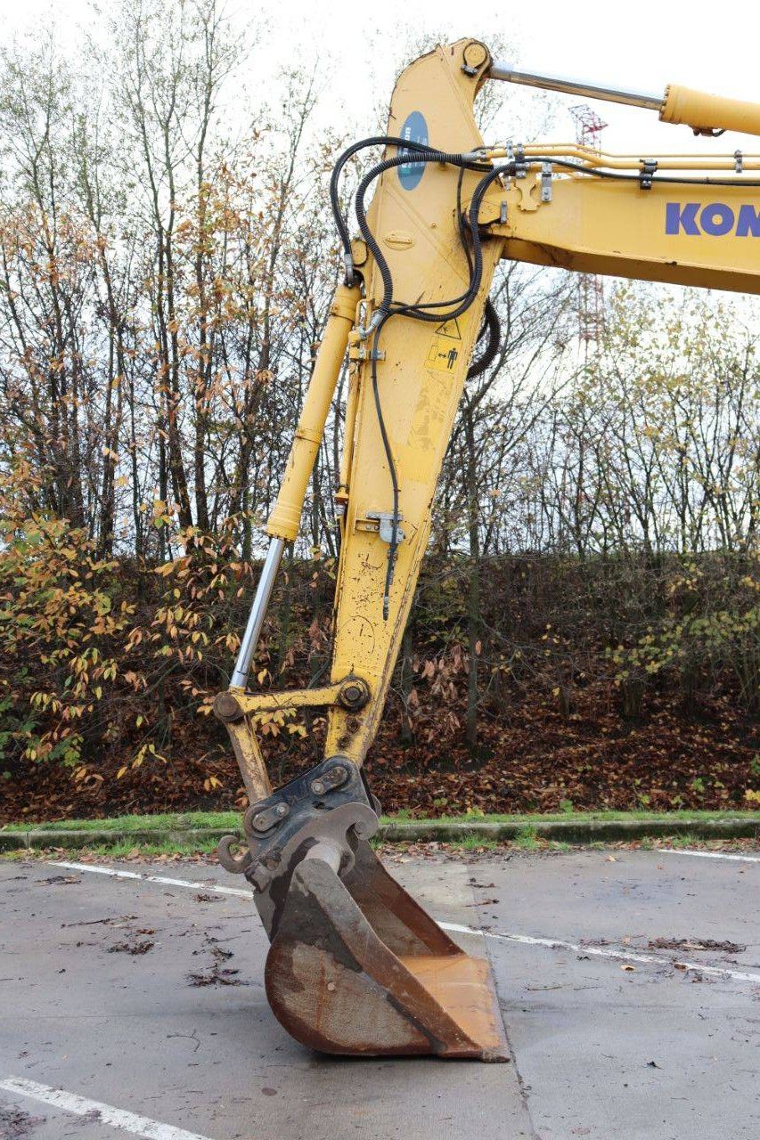 Crawler excavator Komatsu HB215LC-3 Hybrid 110kW 2016