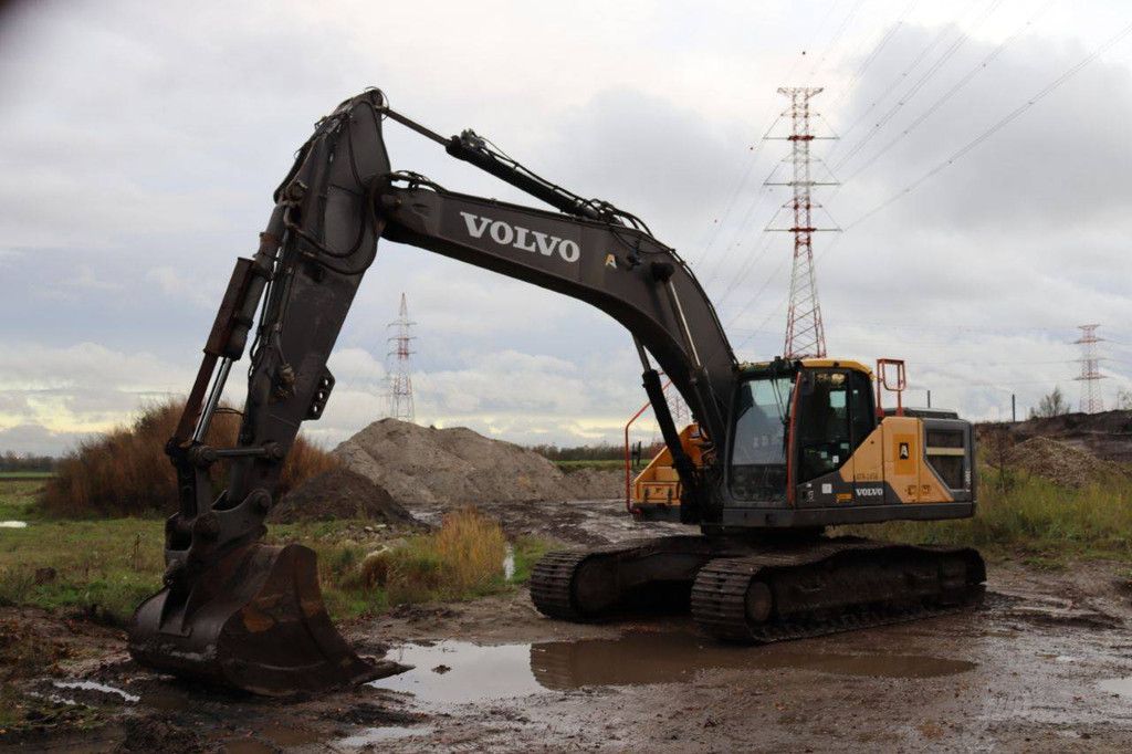 Raupenbagger Volvo EC300EL Diesel 180kW 2017