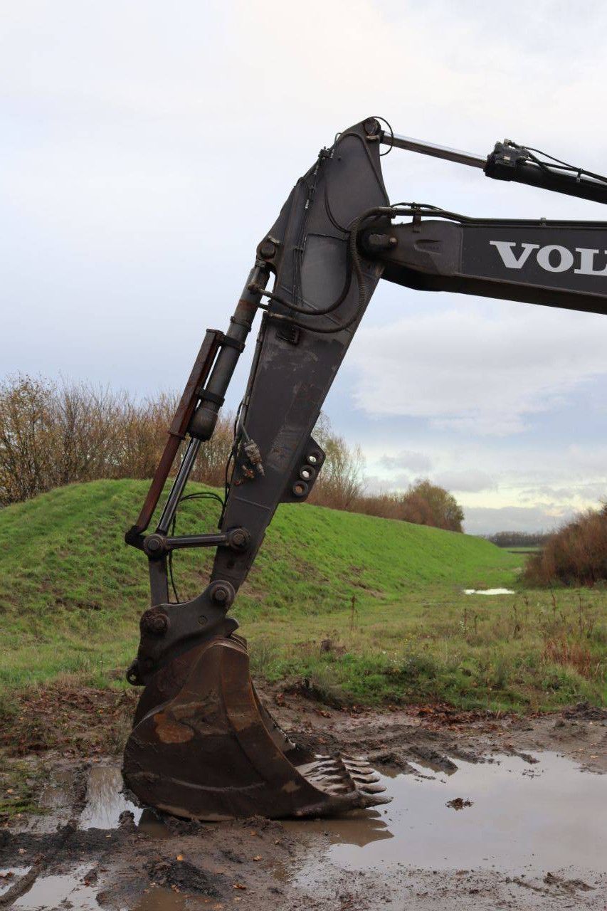 Raupenbagger Volvo EC300EL Diesel 180kW 2017