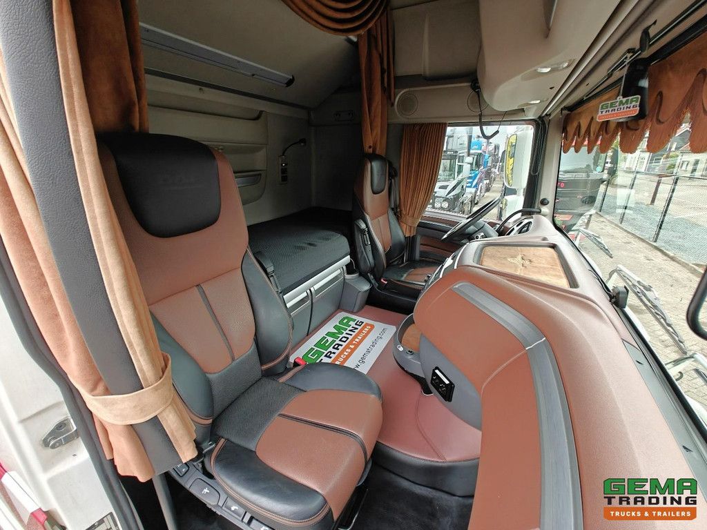 DAF XF 480 FTG 6x2/4 Superspacecab Euro6C - Double Tanks - Lift/Steer Axle - Navigation - SMARTTacho V2