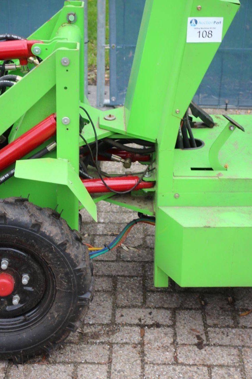 Skid steer loader Machpro Electric 22kW
