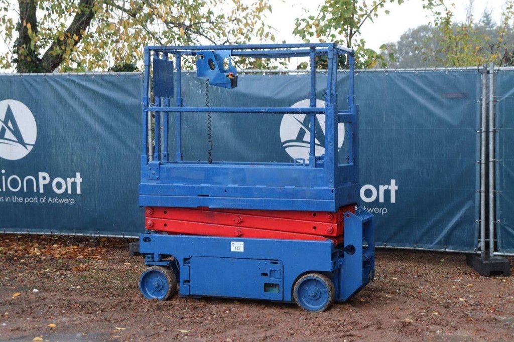 Scissor lift Genie GS-1532 Electric 6.6m 2014