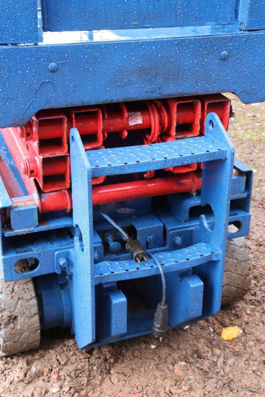 Scissor lift Genie GS-1532 Electric 6.6m 2014