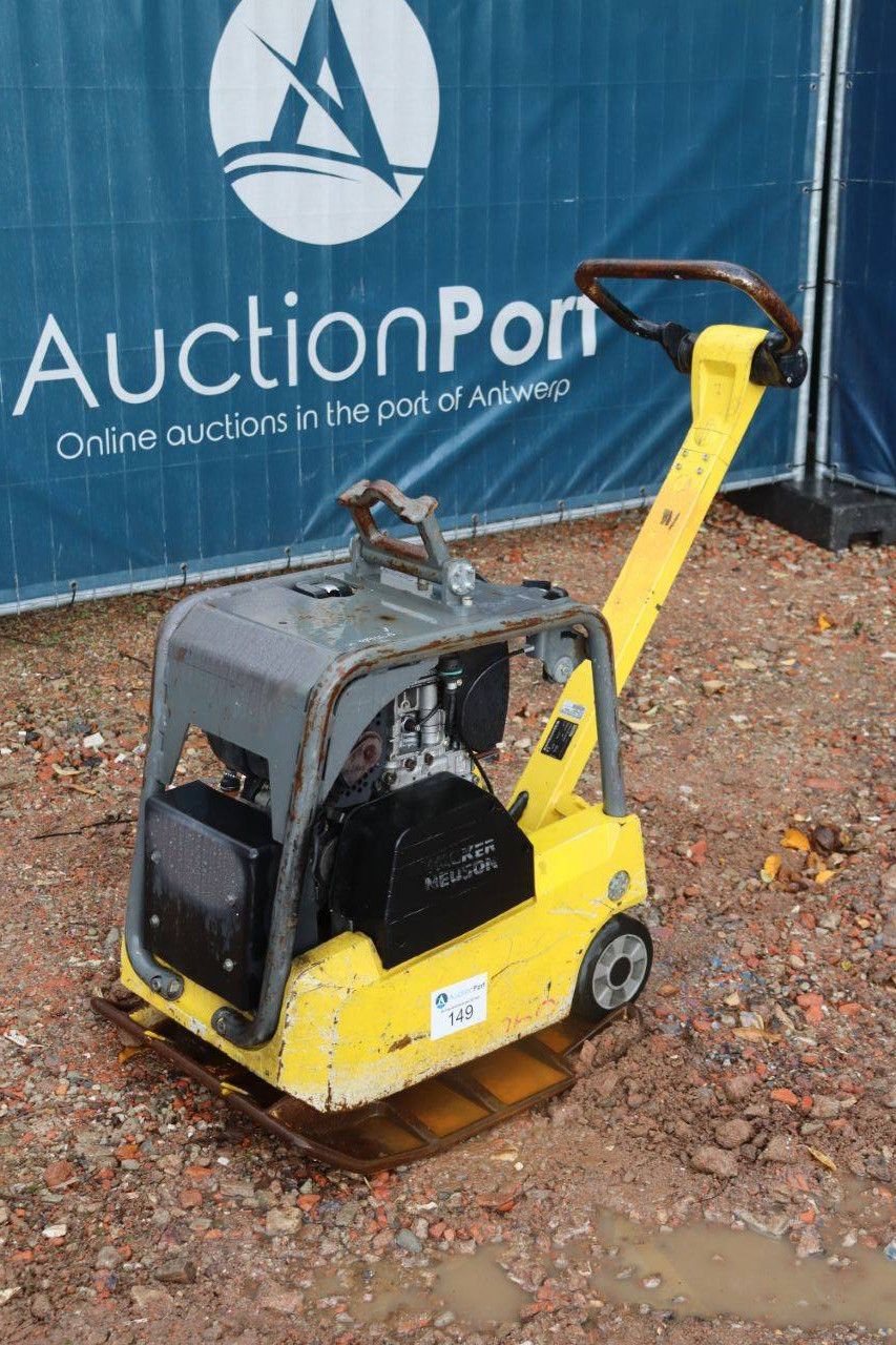 Vibrating plate Wacker Neuson DPU3760 Diesel 4.2kW 2016