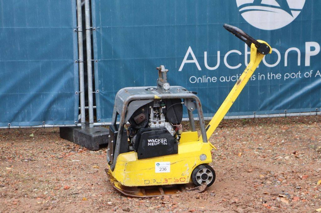 Vibrating plate Wacker Neuson DPU3750 Diesel 4.2kW 2016