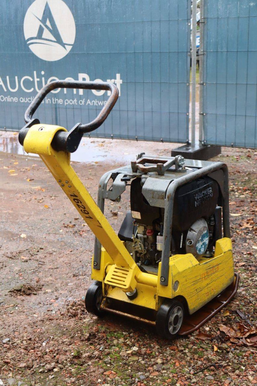 Vibrating plate Wacker Neuson DPU3050 Diesel 4.2kW 2016
