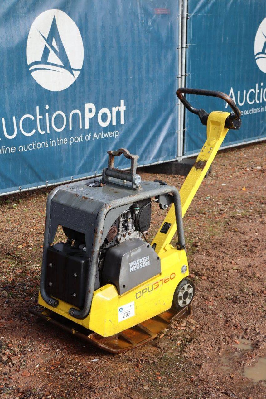 Vibrating plate Wacker Neuson DPU3760 Diesel 4.2kW 2016