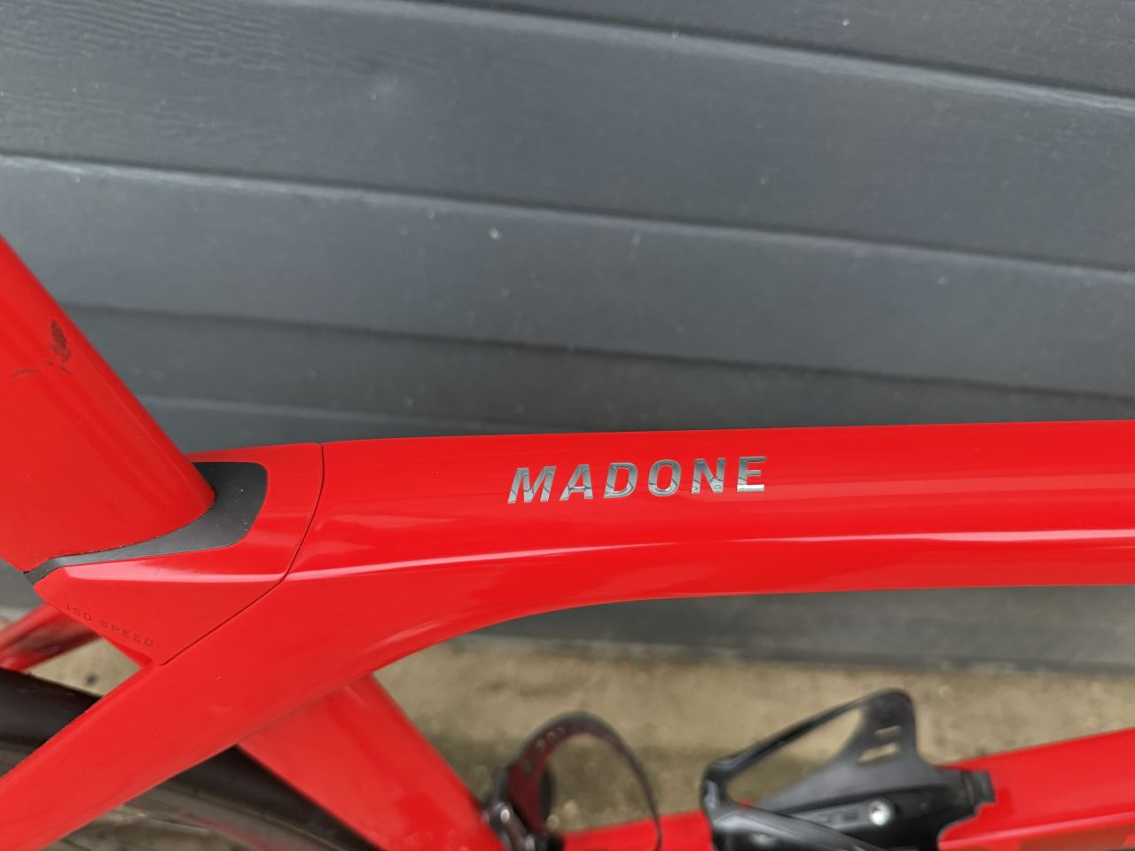 Trek Madone SL 6 , volledig carbon , Shimano (incl Btw en fact.)