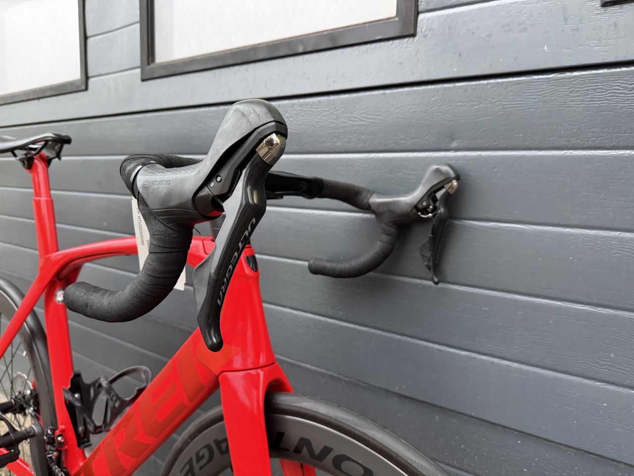 Trek Madone SL 6 , volledig carbon , Shimano (incl Btw en fact.)