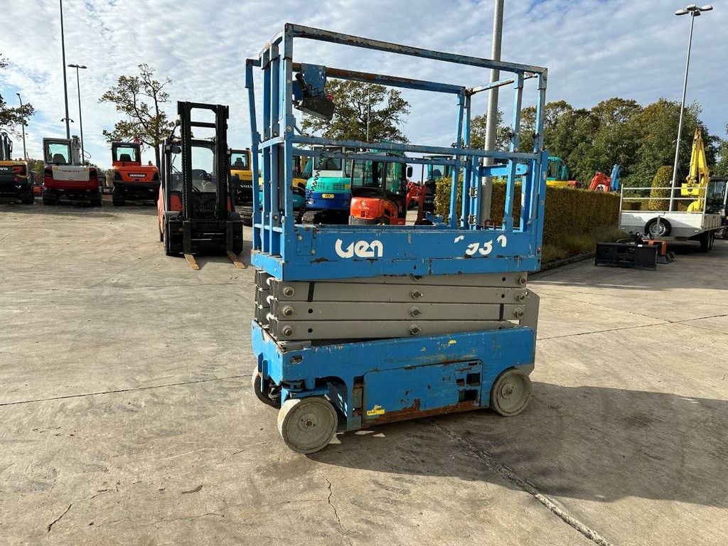 Scissor lift Genie GS-1930 Electric 7.85m 2014