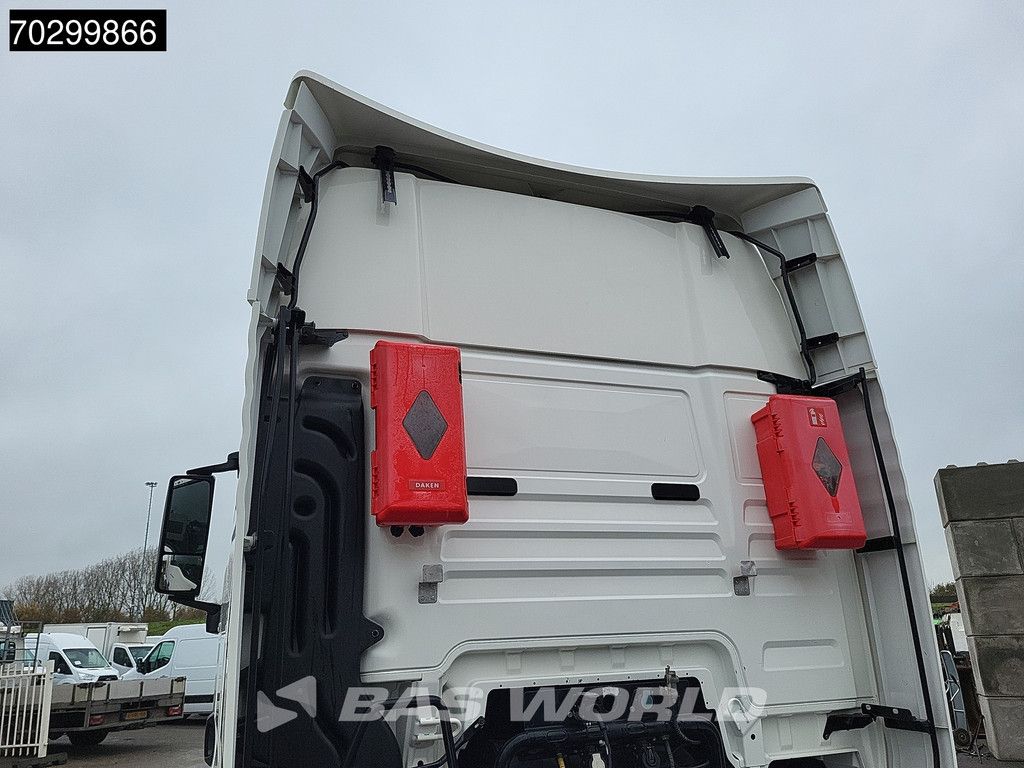 MAN TGX 18.460 4X2 Mega XXL Retarder 2xTanks