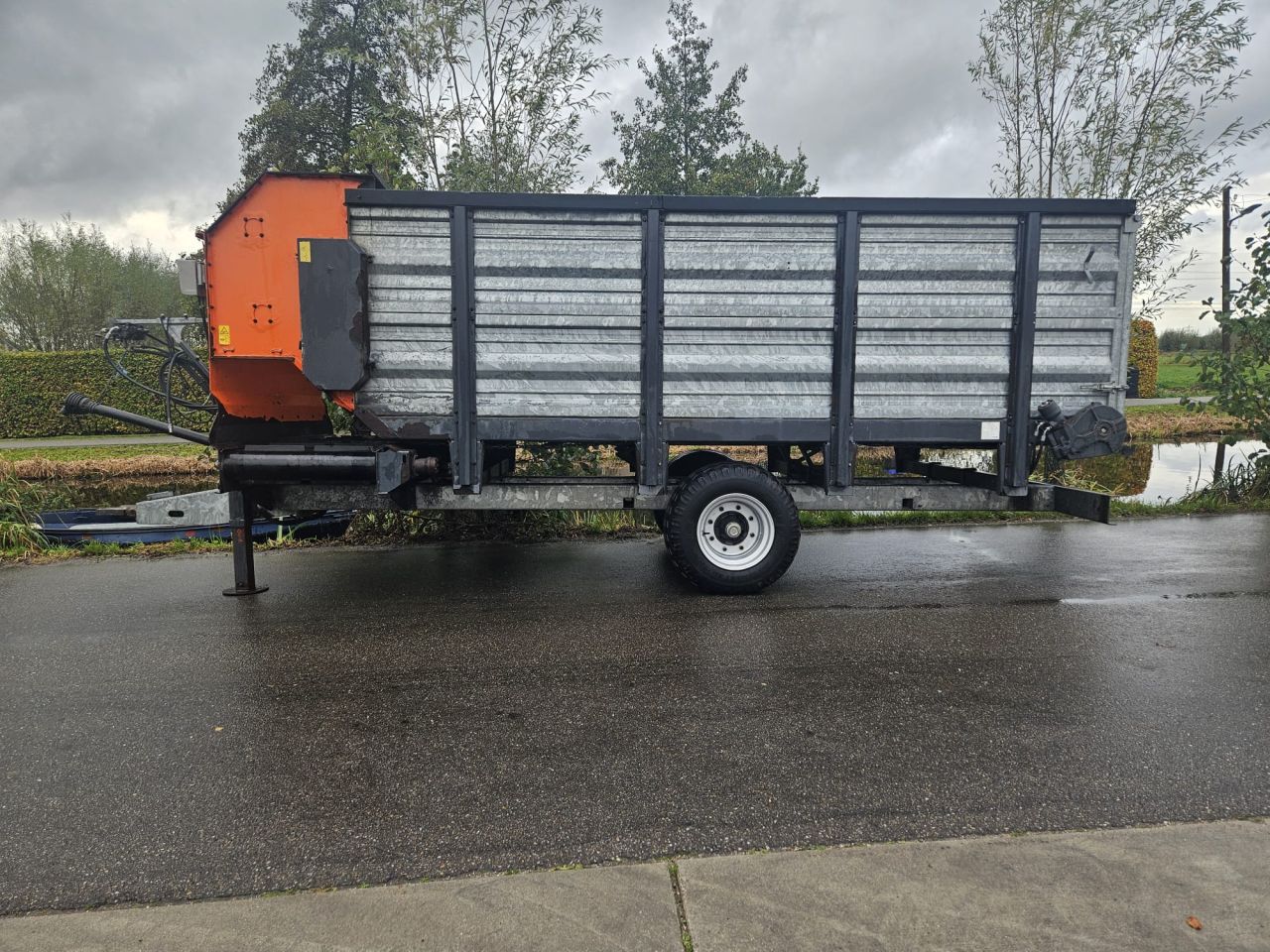 Schouten VDW115V voerverdeelwagen